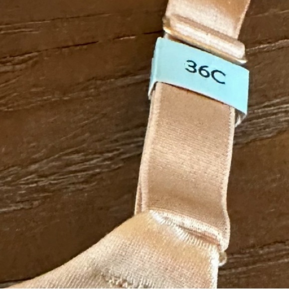 Vanity Fair Beauty Back Full-Coverage Bra Nude 75345 Size 36C - Picture 6 of 6